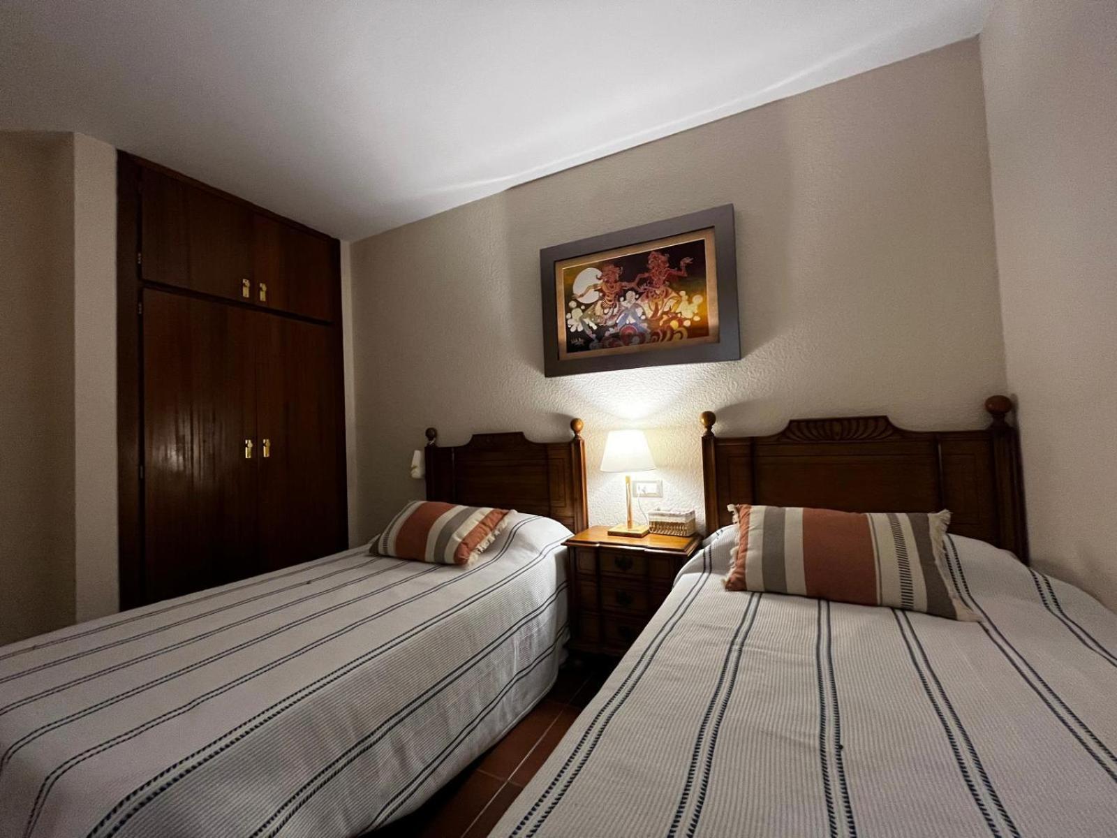 Acogedor Y Amplio Apartamento Familiar A Pie De Playa Calafell Extérieur photo