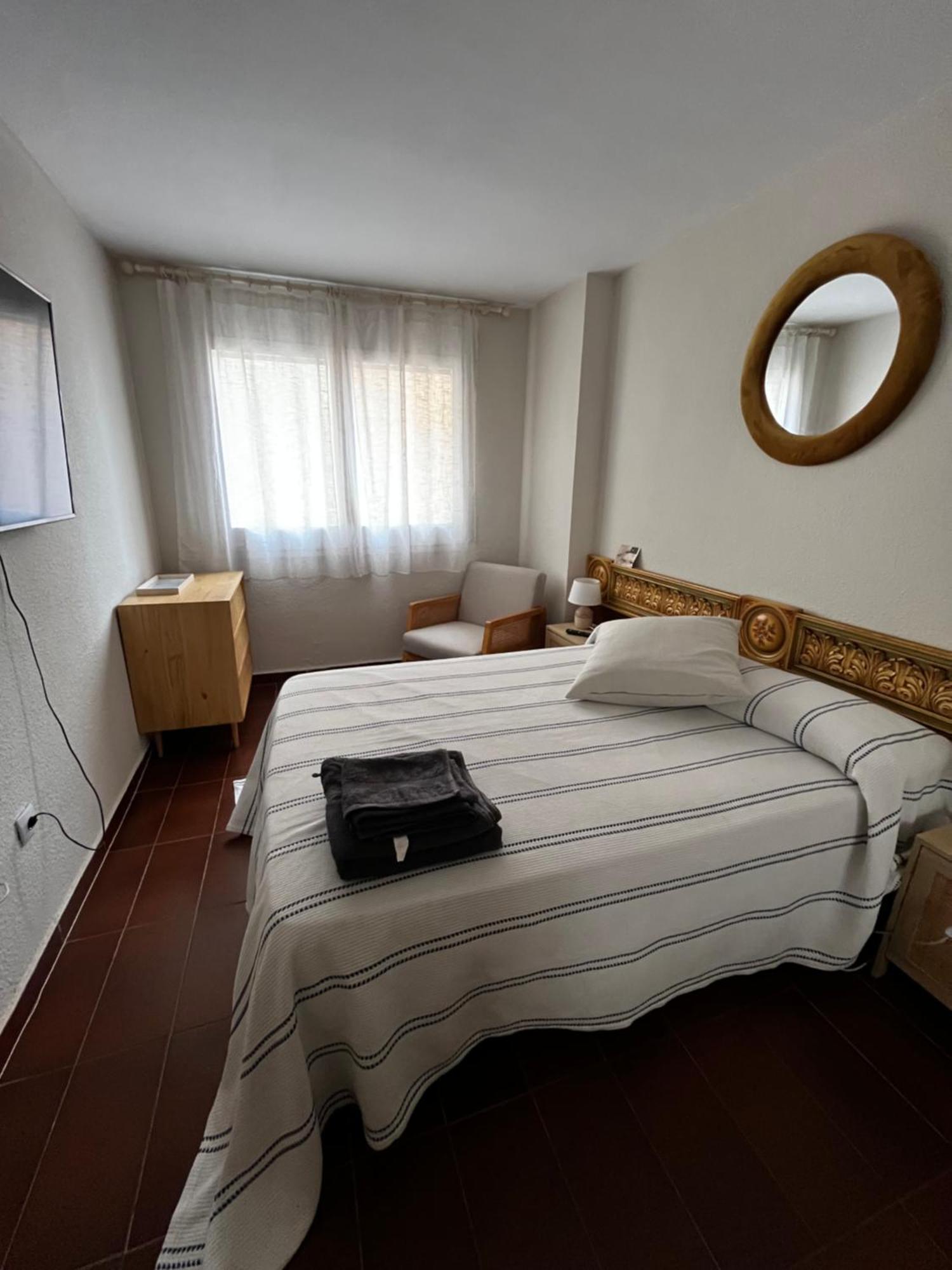 Acogedor Y Amplio Apartamento Familiar A Pie De Playa Calafell Extérieur photo