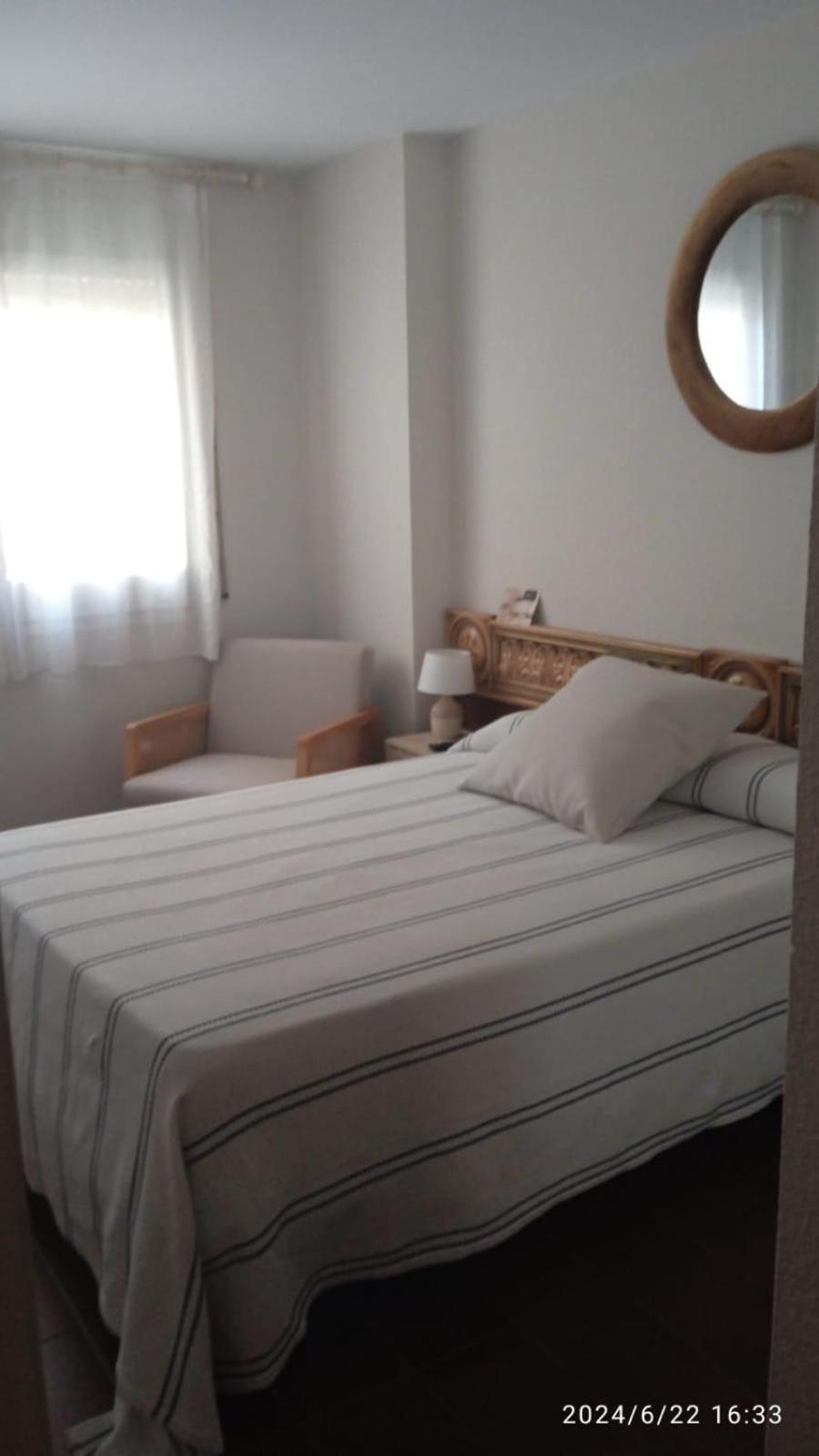 Acogedor Y Amplio Apartamento Familiar A Pie De Playa Calafell Extérieur photo